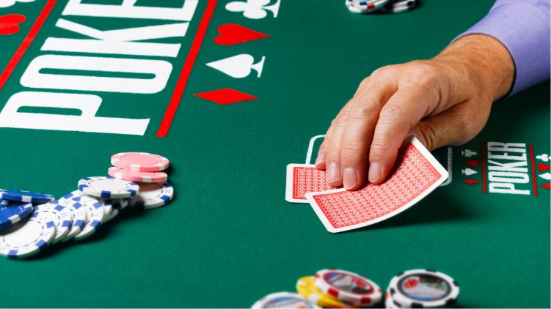 Mẹo chơi Stud Poker an toàn, thắng lớn